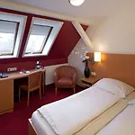 Air In Hotel 3*