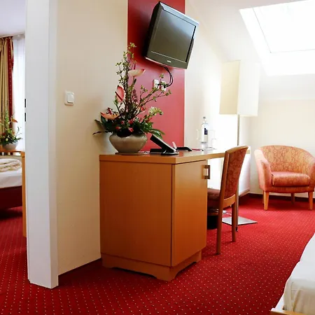 Air In Hotel 3*
